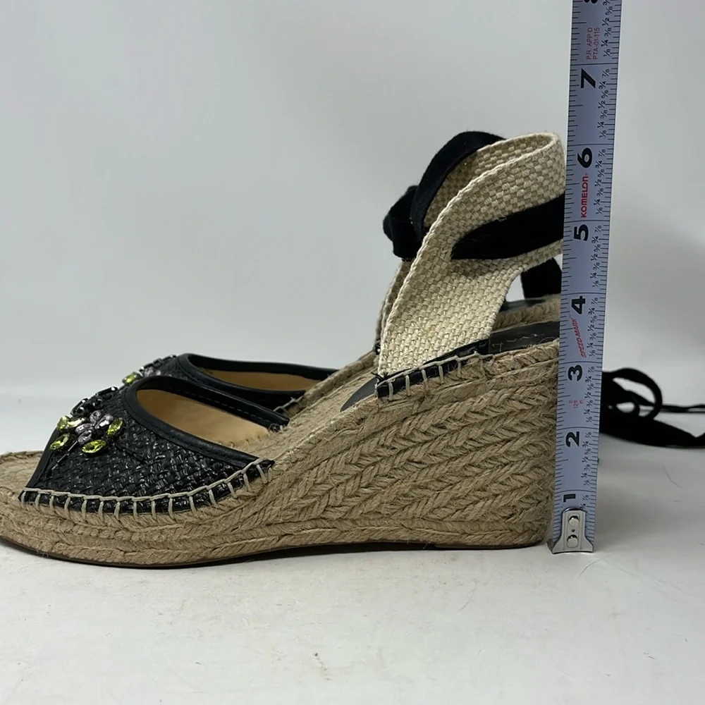 Ivanka Trump perfect preowned